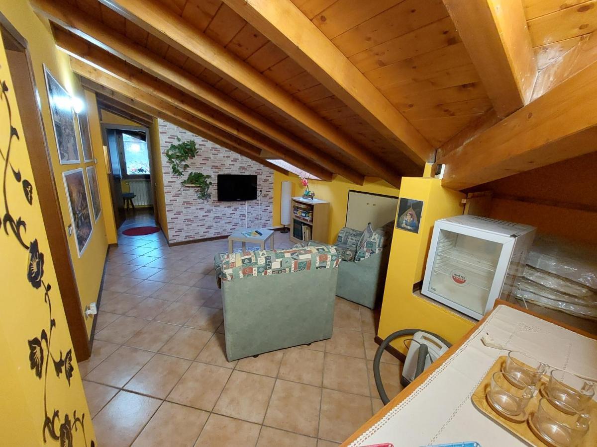 La Maison Di Gio & Gio Olgiate Comasco Bagian luar foto