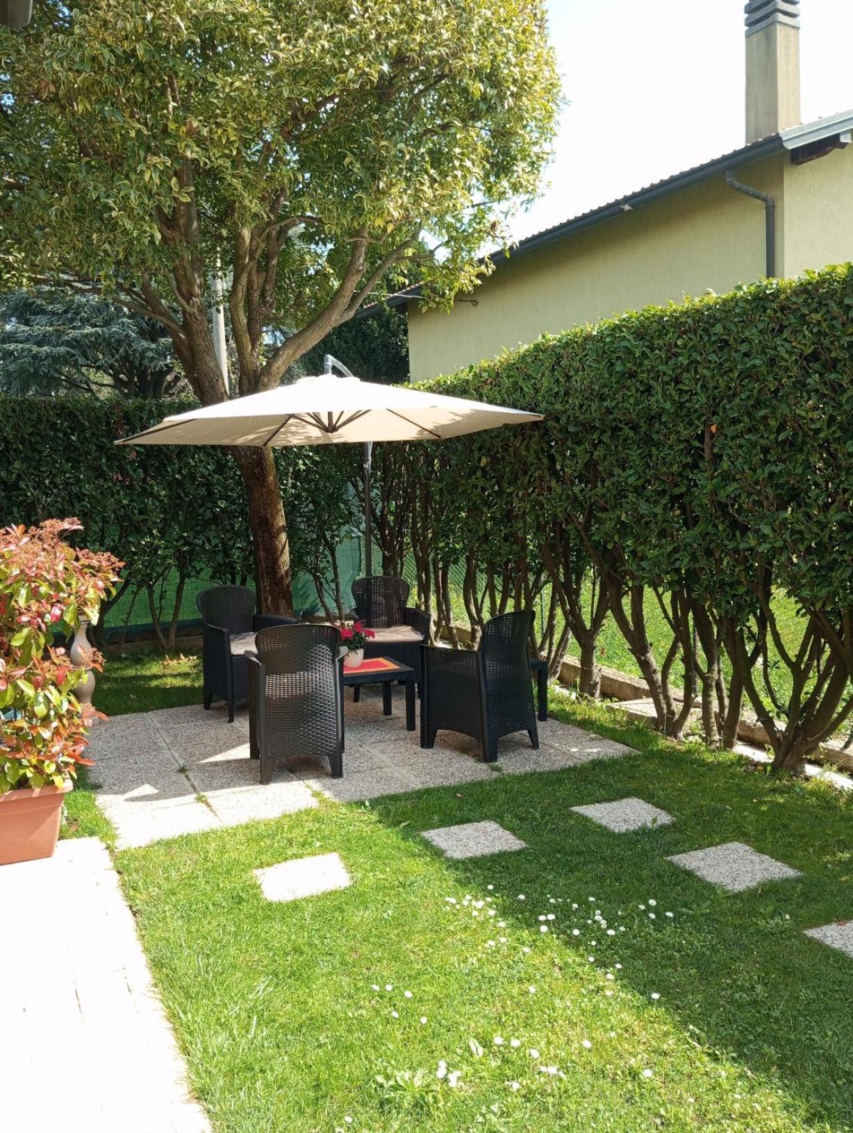 La Maison Di Gio & Gio Olgiate Comasco Bagian luar foto